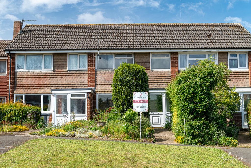 Property photo 1 of 31 38 Yarborough Close