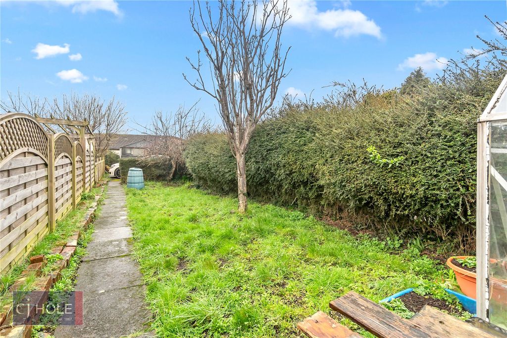 Property photo 3 of 18 Picture No. 14