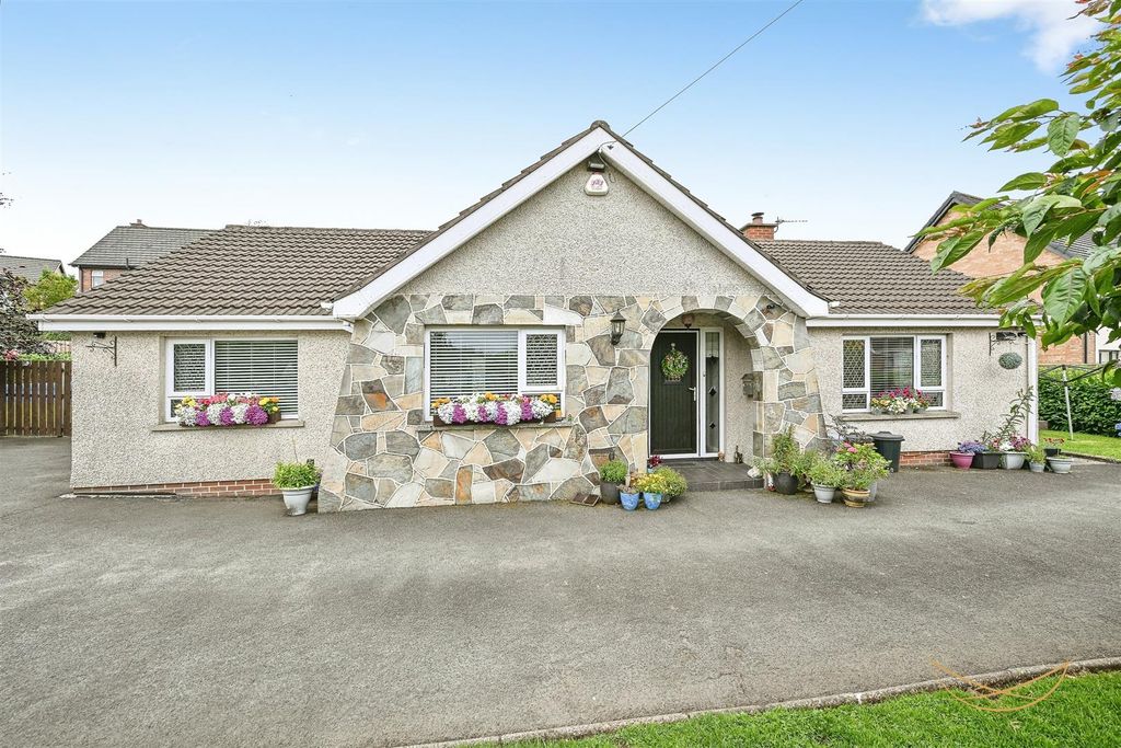 Property photo 2 of 35 Dhp-2.Jpg