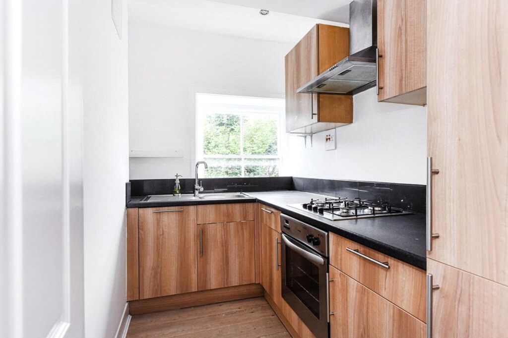 Property photo 3 of 7 Picture No. 14