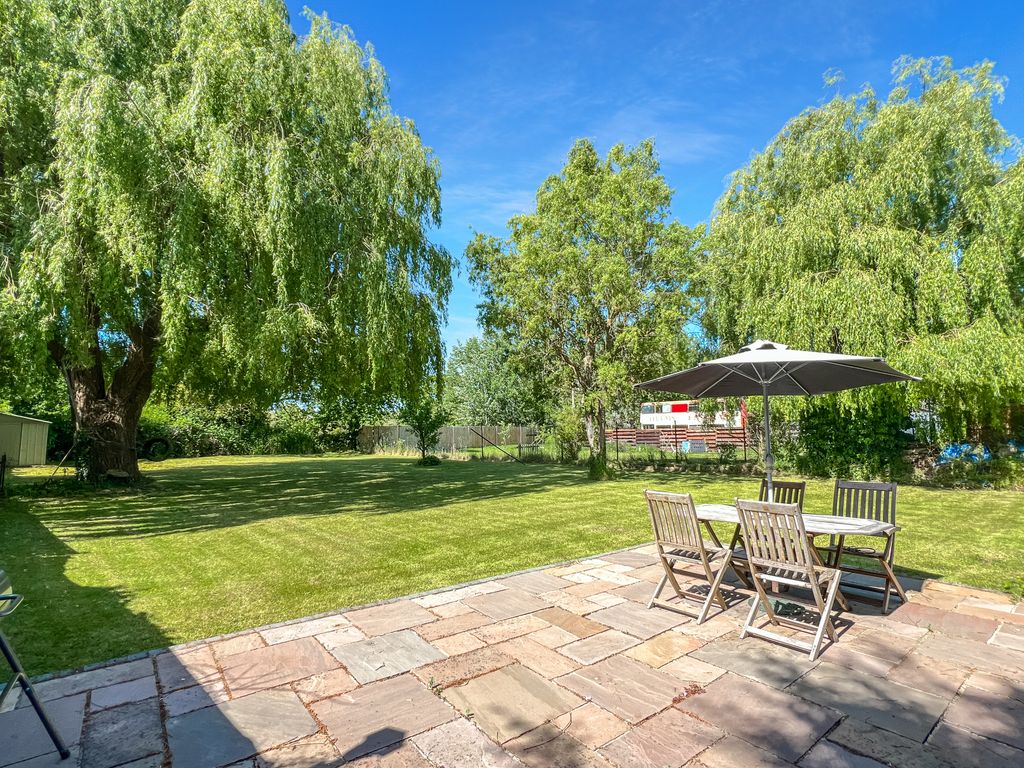 Property photo 2 of 25 cd083B2E1B39E0E61cc56B0d42d699Ed4d7253Cb