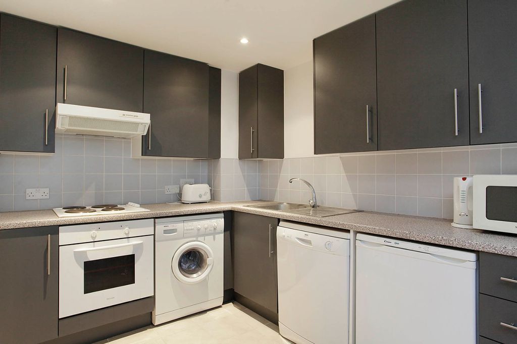 Property photo 2 of 5 Picture No. 10