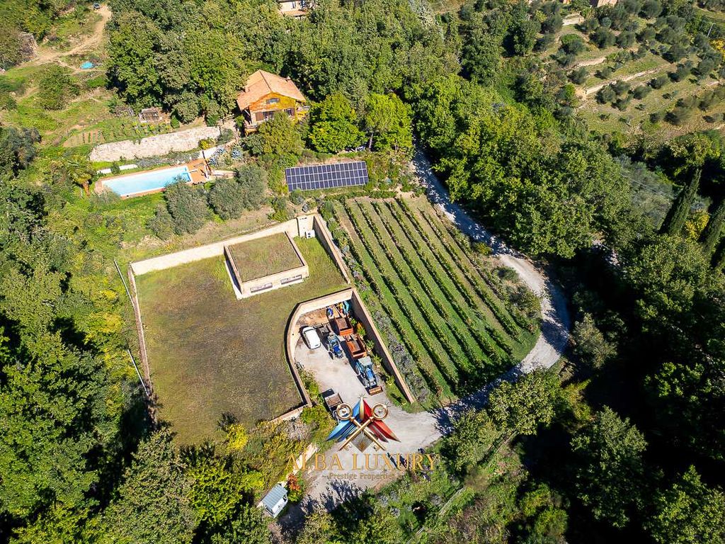 Property photo 2 of 38