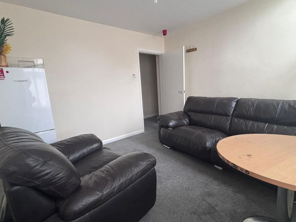 Property photo 2 of 6 Whatsapp Image 2025-12-16 At 11.27.53 (3).Jpeg