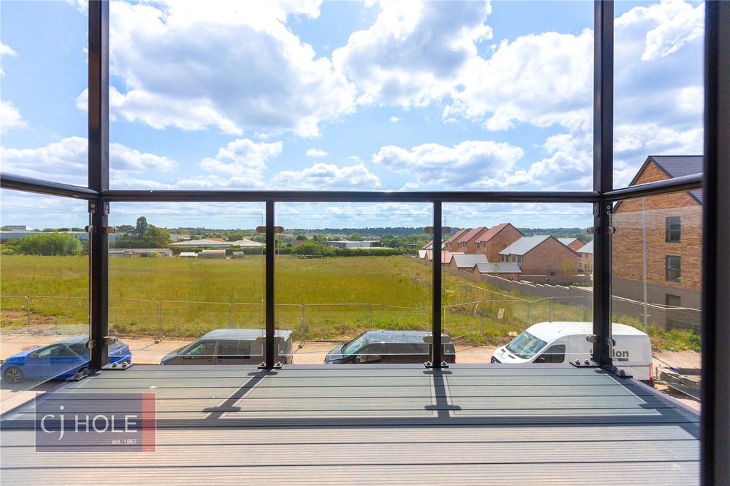 Property photo 3 of 17 Picture No. 03