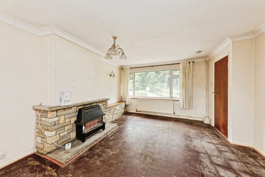 Property photo 2 of 20 Pbox-Img.Jpg