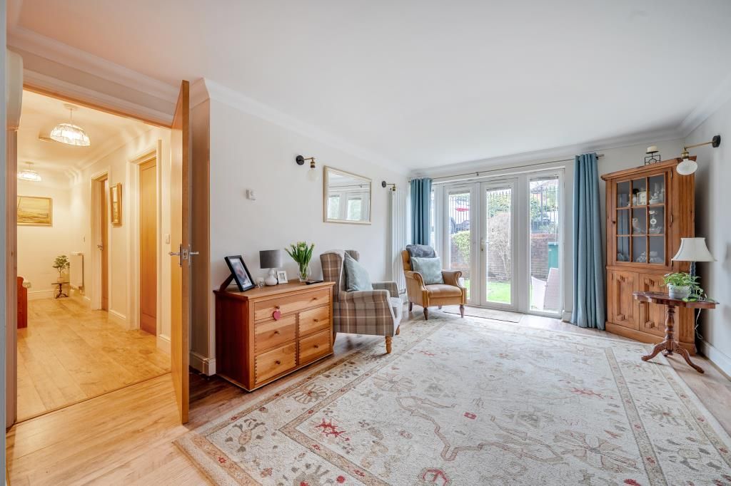 Property photo 2 of 18 Living Area