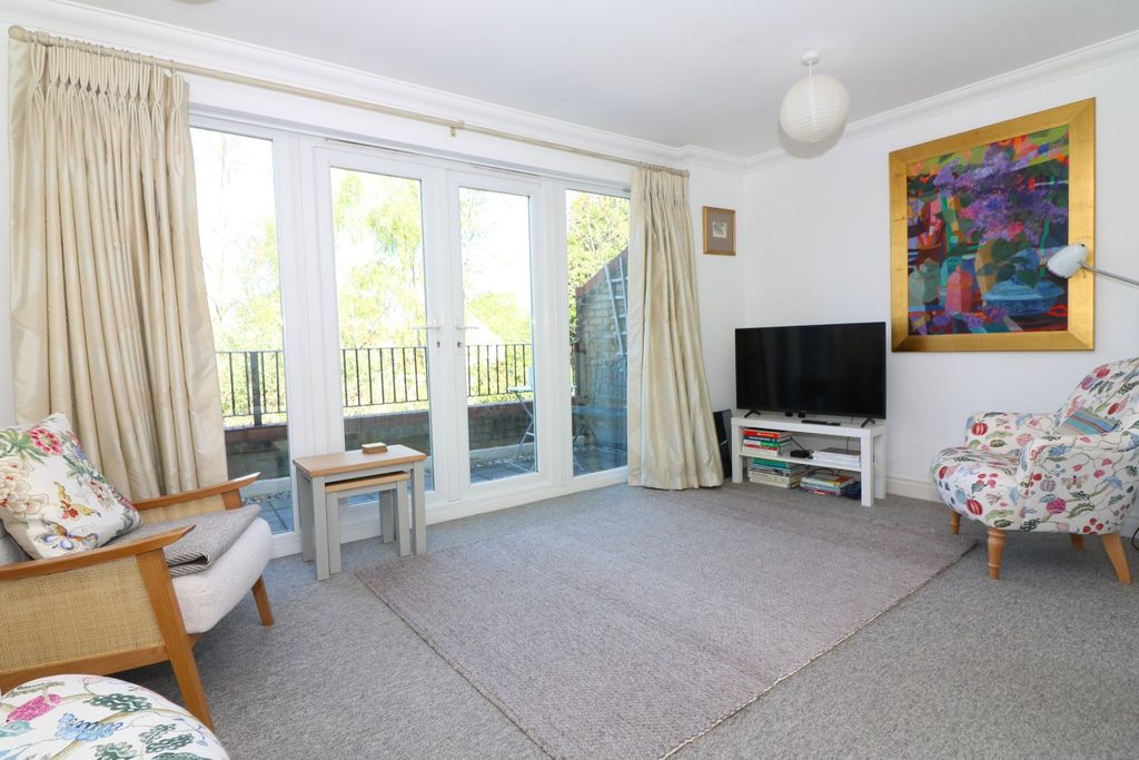 Property photo 2 of 24 2093553