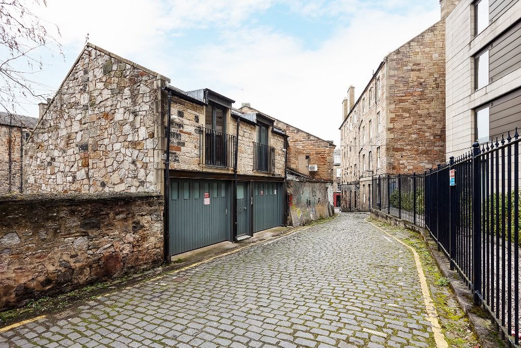 Property photo 3 of 18 Photo 3