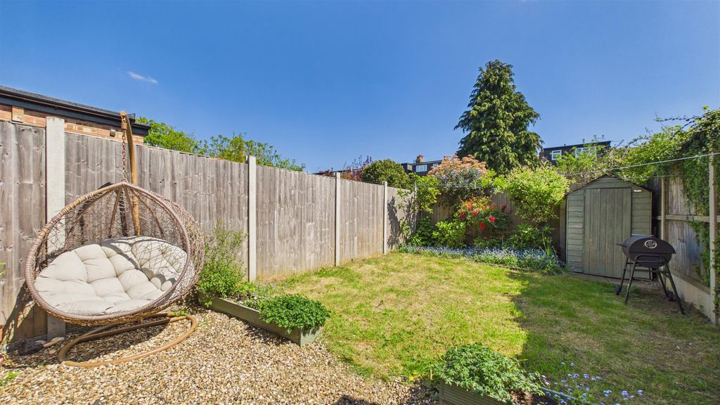 Property photo 2 of 16 Cam04248G0-Pr0140-Still020.Jpg