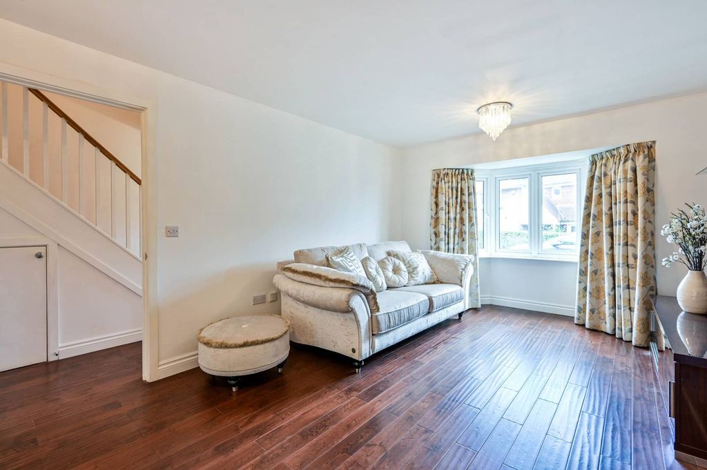 Property photo 3 of 20