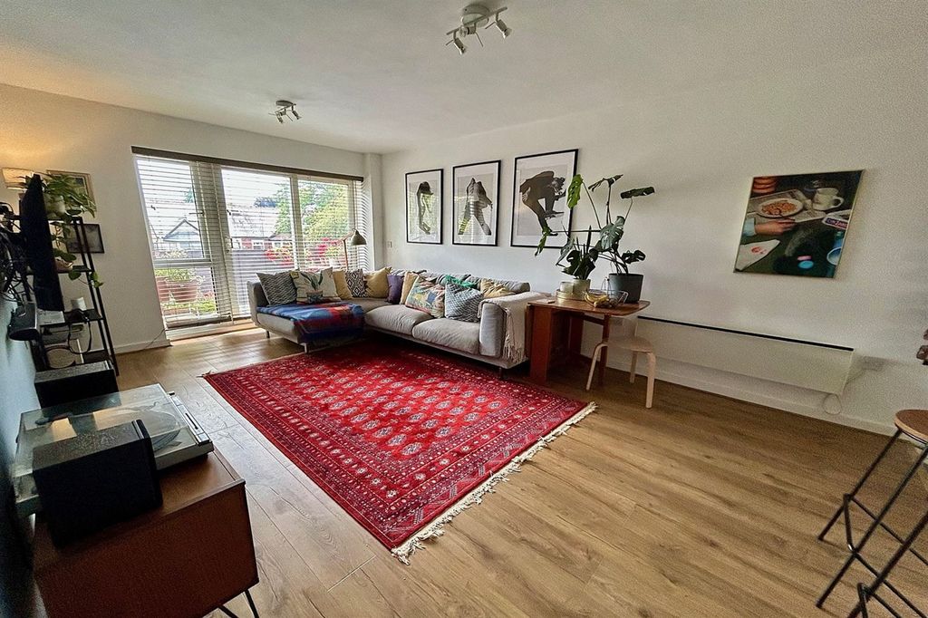 Property photo 3 of 16 Living Room