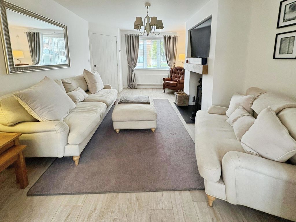 Property photo 2 of 17 Photo 7