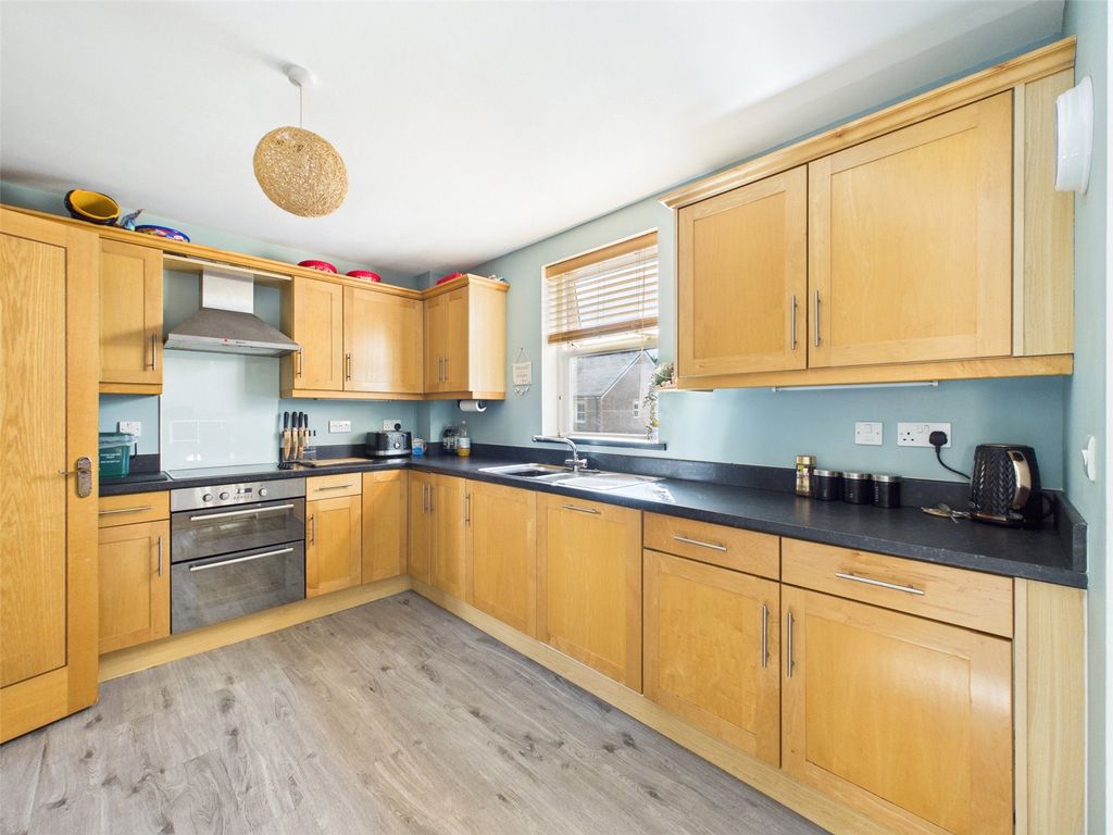 Property photo 3 of 10 Picture No. 02