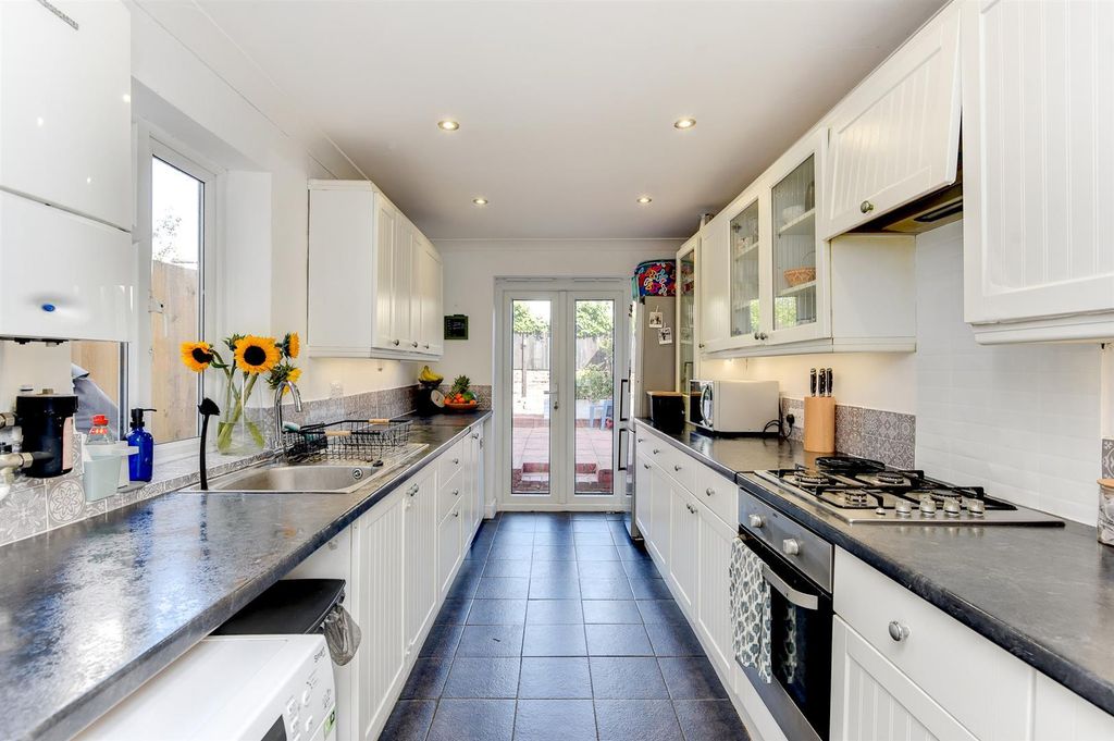 Property photo 2 of 10 Howard Street Image 9.Jpg