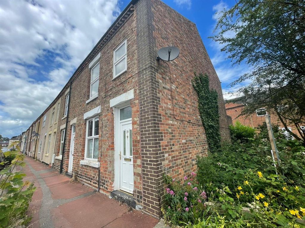 Property photo 1 of 11 External