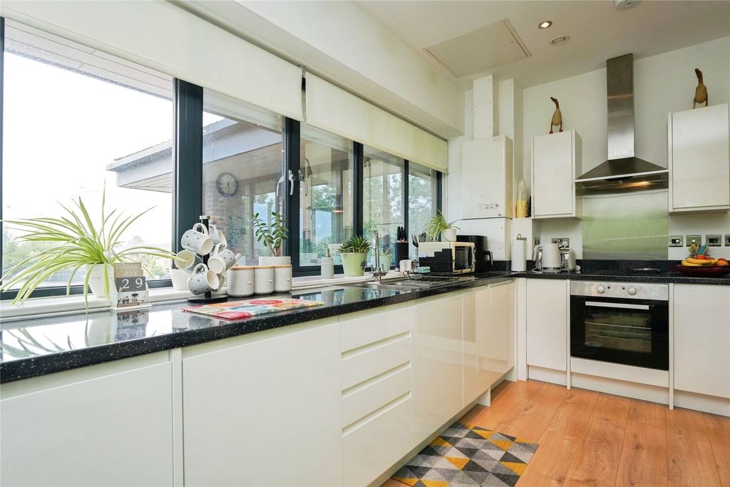 Property photo 3 of 9 Picture No. 09