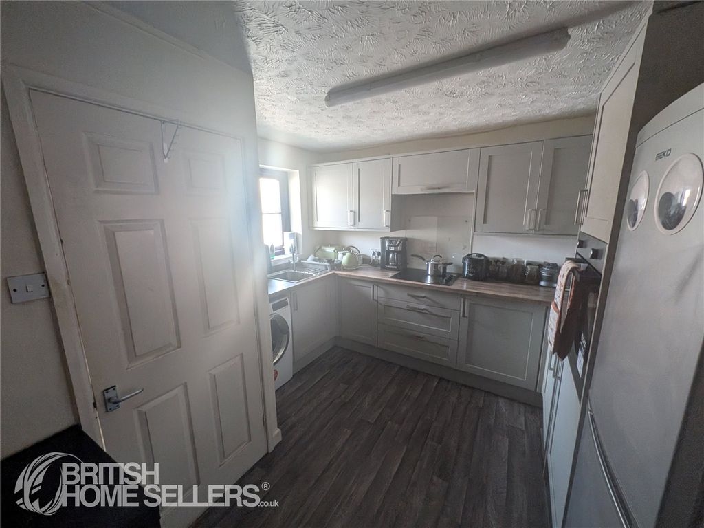 Property photo 2 of 10 Picture No. 09