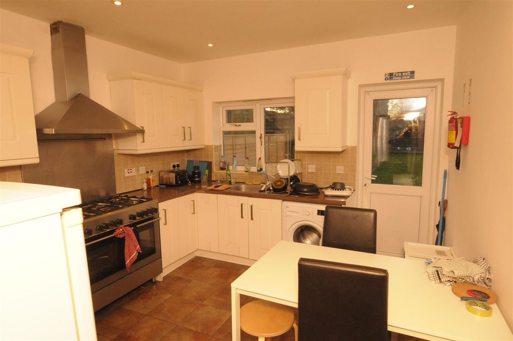 Property photo 3 of 3 Kitchen Diner.Jpg