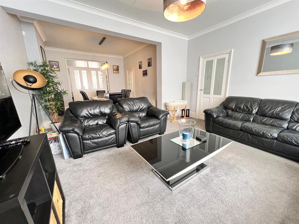 Property photo 3 of 15 03.Jpg