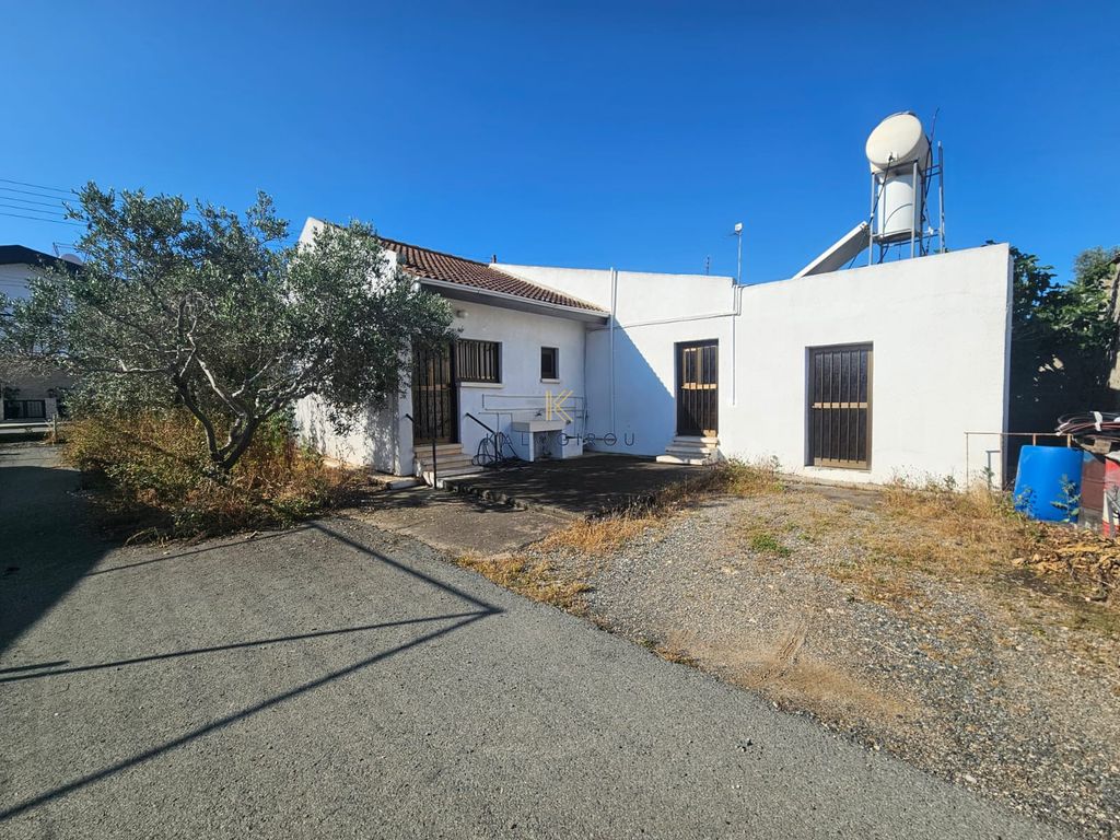 Property photo 1 of 11