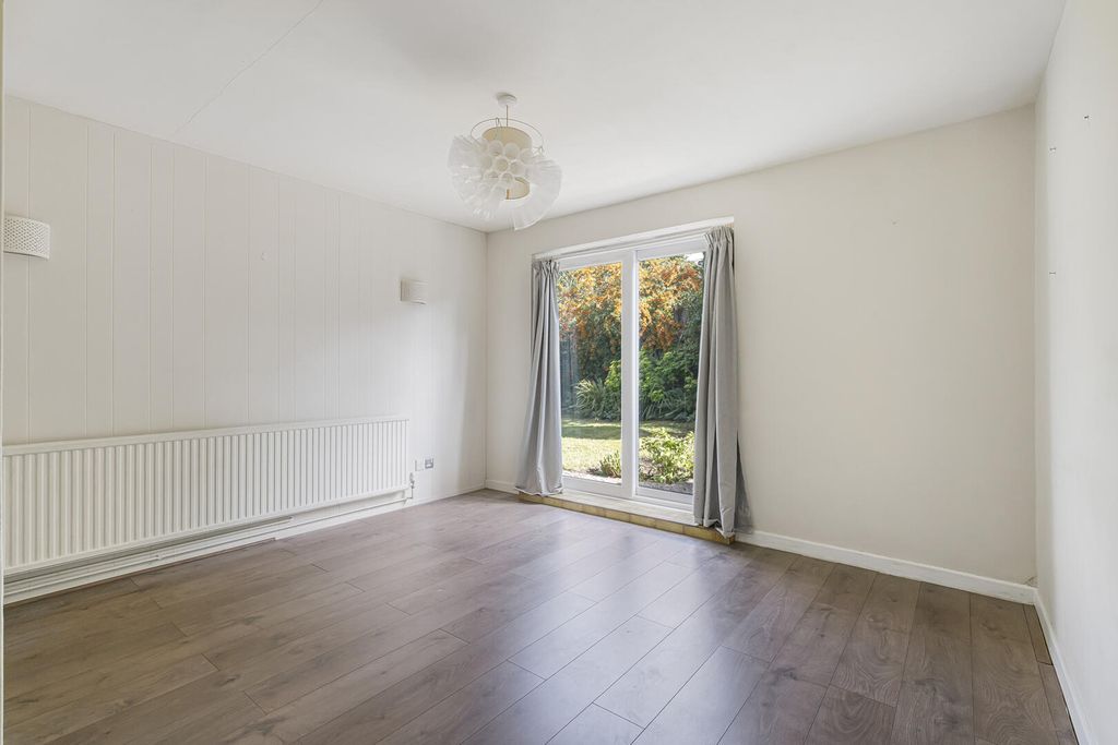 Property photo 3 of 23 14_62669.Jpg