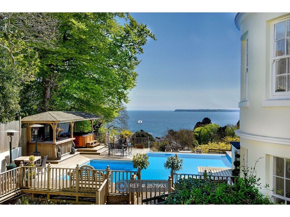 Property photo 1 of 21 6 Bed Villa +Swimming Pool, Bar &amp; Hot Tub In Devon