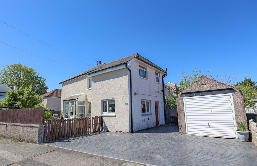 Property photo 1 of 13