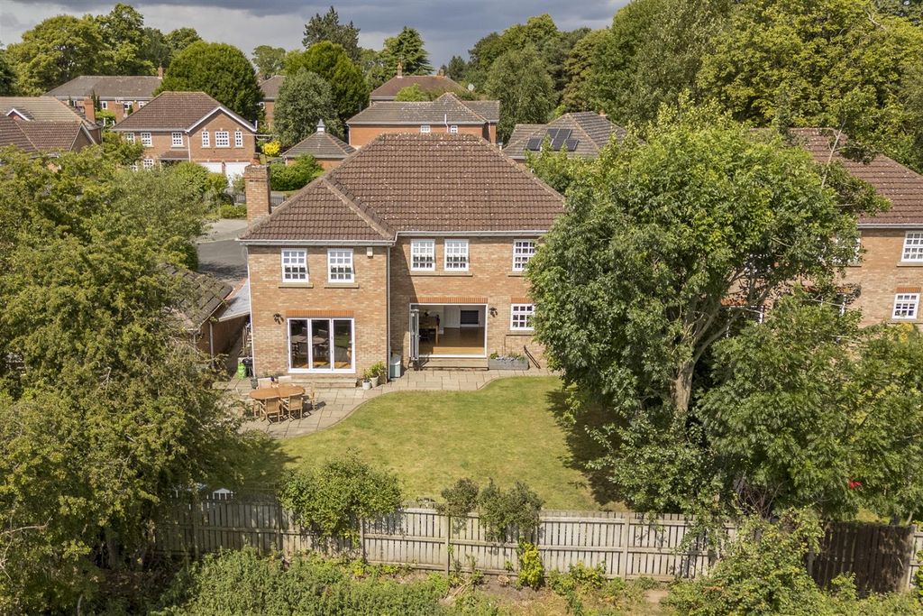 Property photo 2 of 52 7_The_Groves__13.Jpg