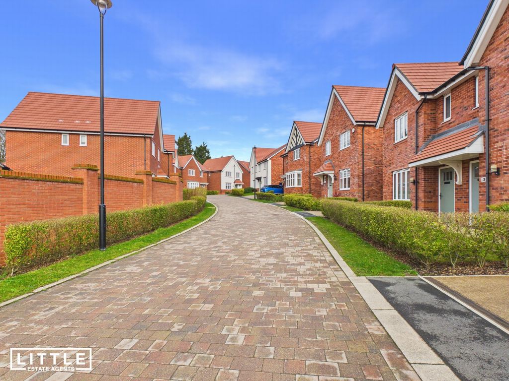 Property photo 2 of 35 Photo 22