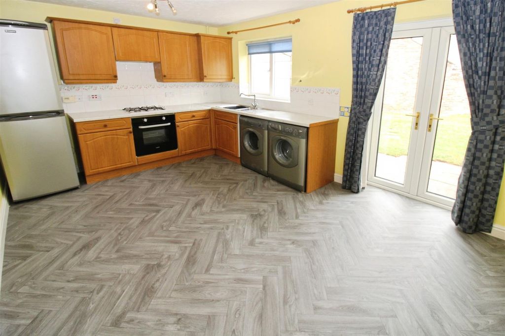 Property photo 3 of 15