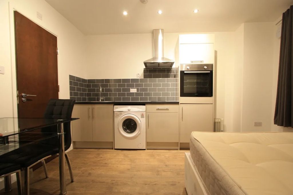 Property photo 2 of 4