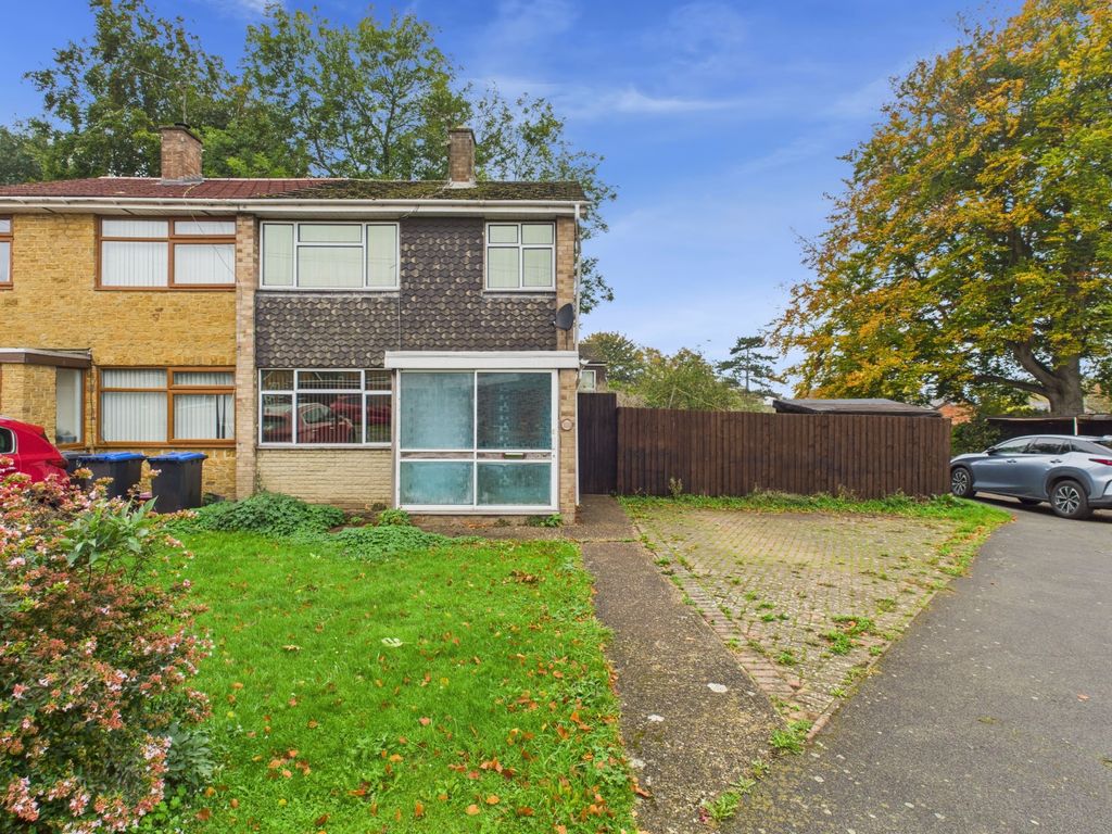 Property photo 1 of 14 Cam04922G0-Pr0078-Still004