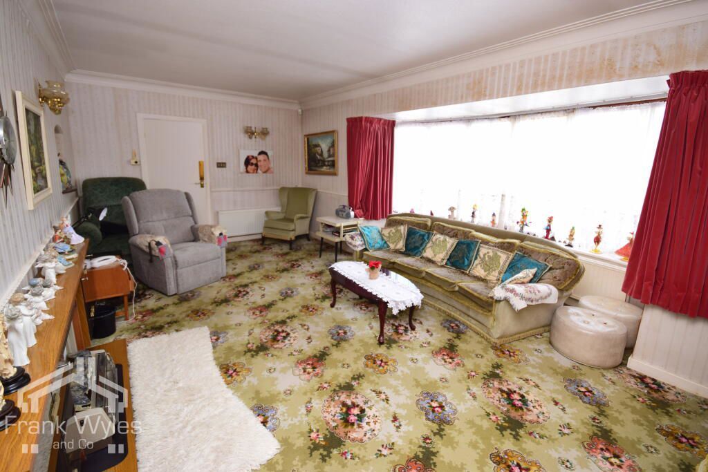 Property photo 3 of 13