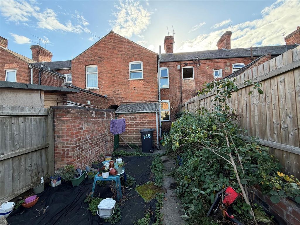 Property photo 2 of 8 Rear.Jpg