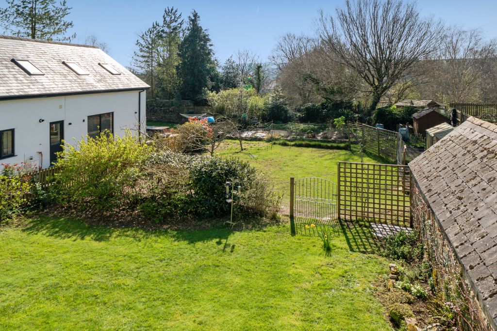 Property photo 3 of 20 1430462-15-69Bbfd1F3395c