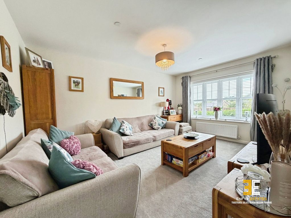 Property photo 2 of 42