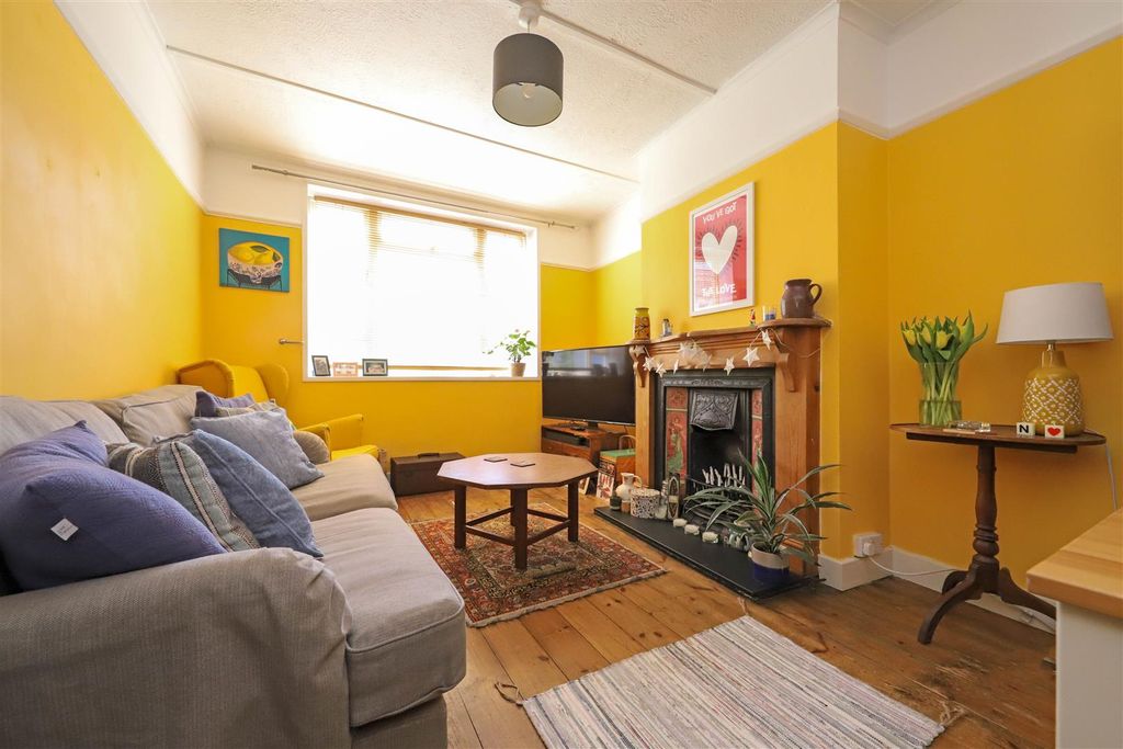 Property photo 2 of 15 Nicholas James Grange Court Living.Jpg