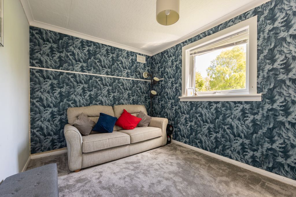 Additional image 9 of 2 bed flat for sale40/2 West Craigs Crescent, Edinburgh EH12