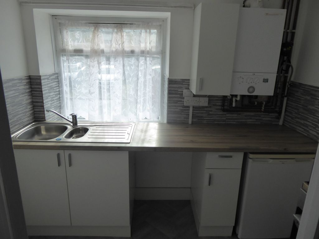 Property photo 2 of 5 P1240106