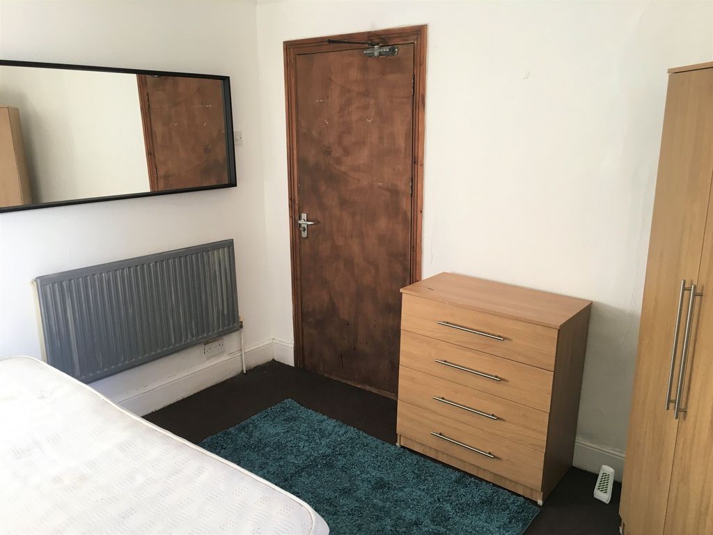 Property photo 3 of 7 Img_1274 (1)