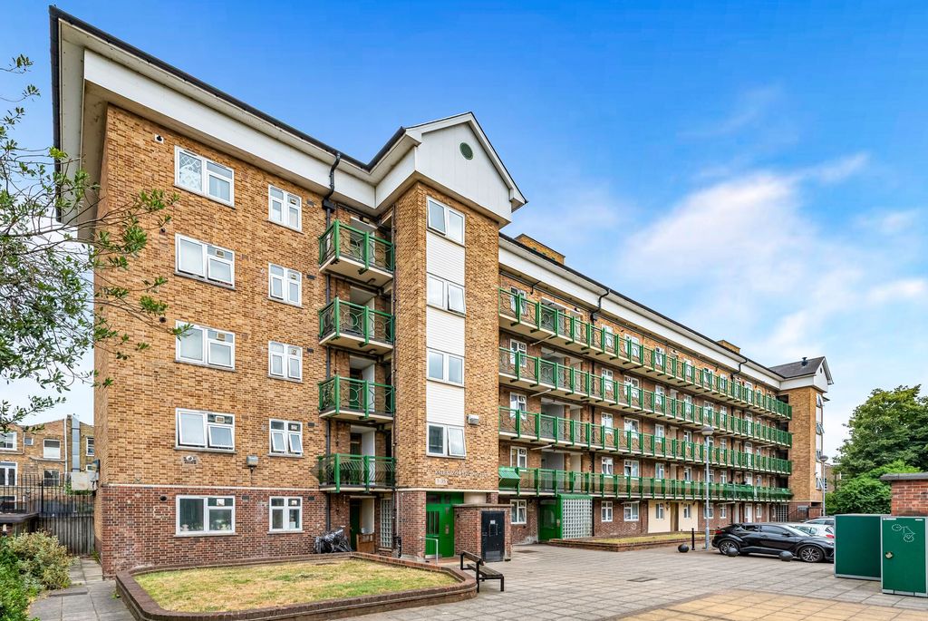 Property photo 1 of 20