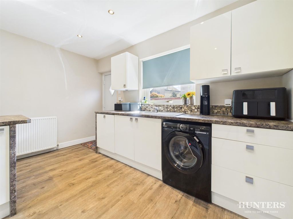 Property photo 3 of 19 Cam03792G0-Pr0326-Still002.Jpg