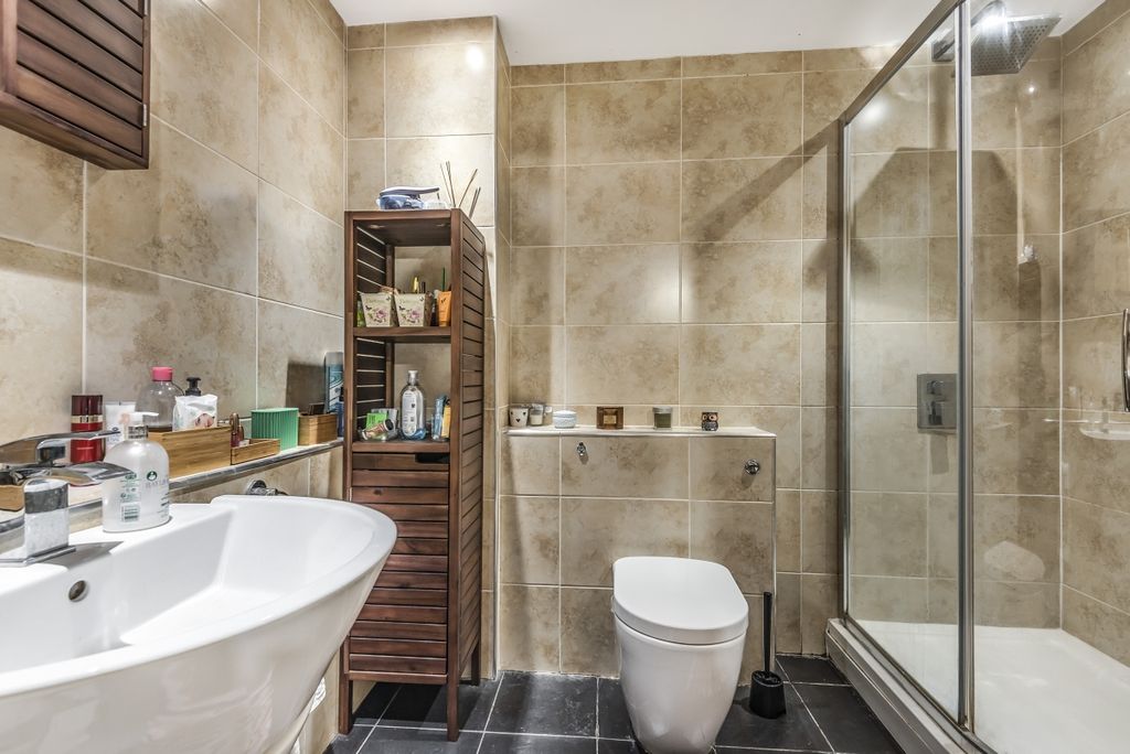 Property photo 3 of 6 Bathroom