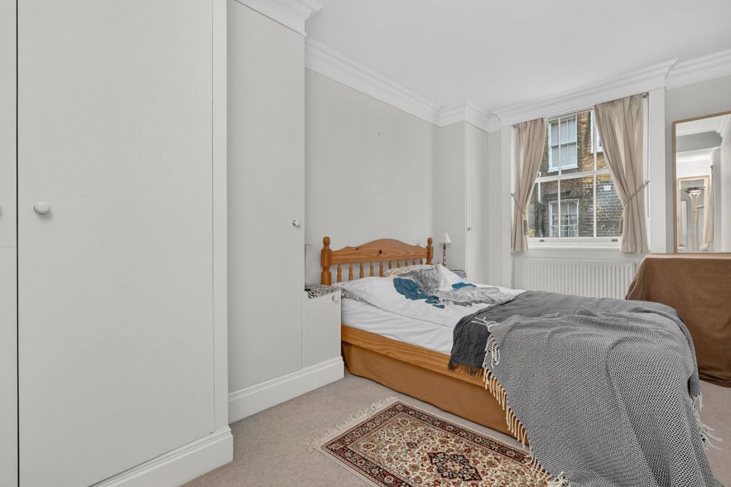 Property photo 3 of 8