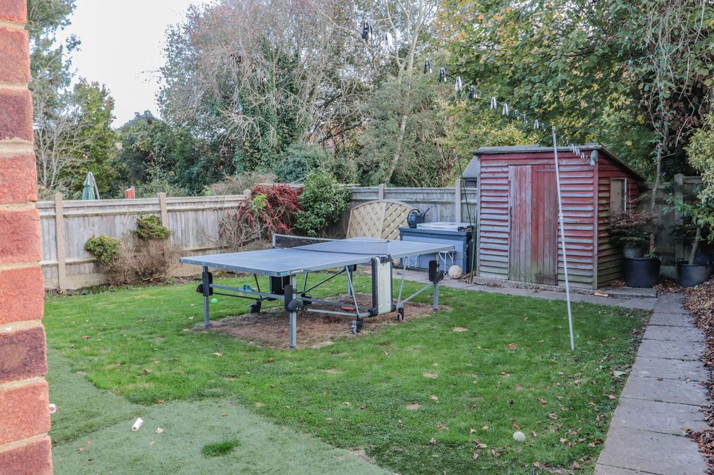 Property photo 2 of 9