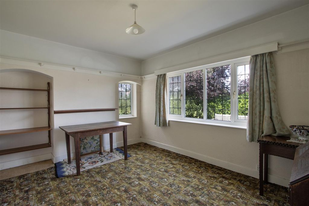 Property photo 3 of 16 Sitting Room/Study