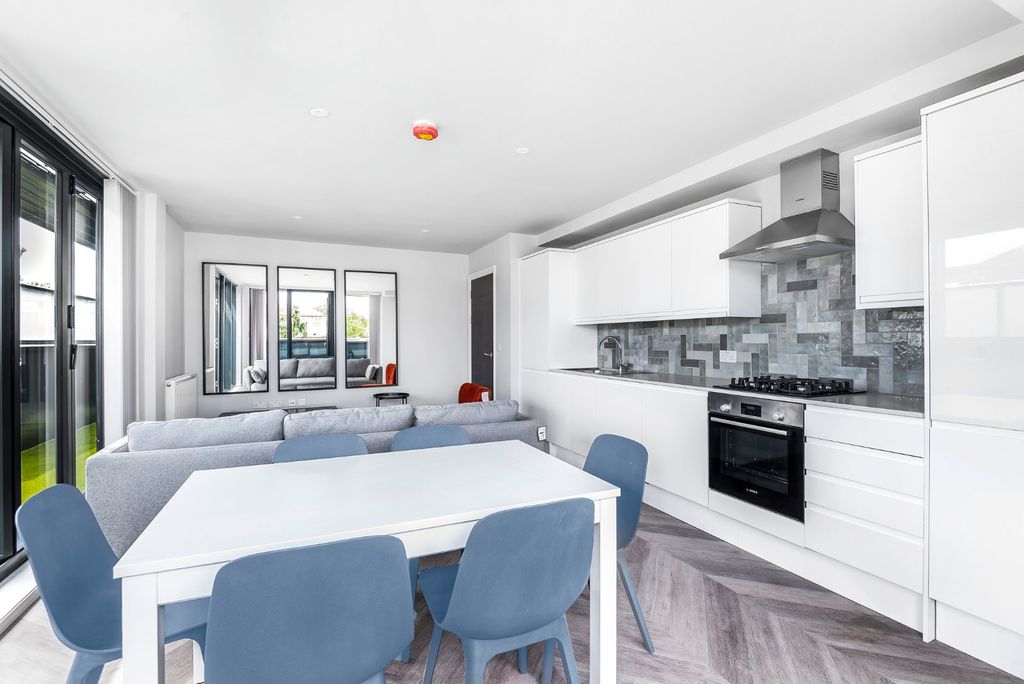 Property photo 2 of 7 Picture No. 05