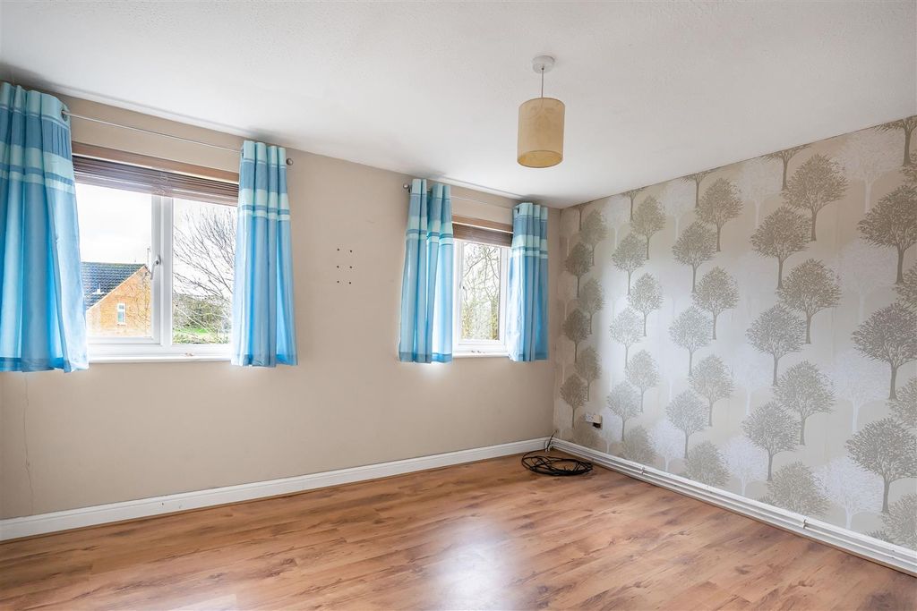 Property photo 3 of 12 8_73896.Jpg