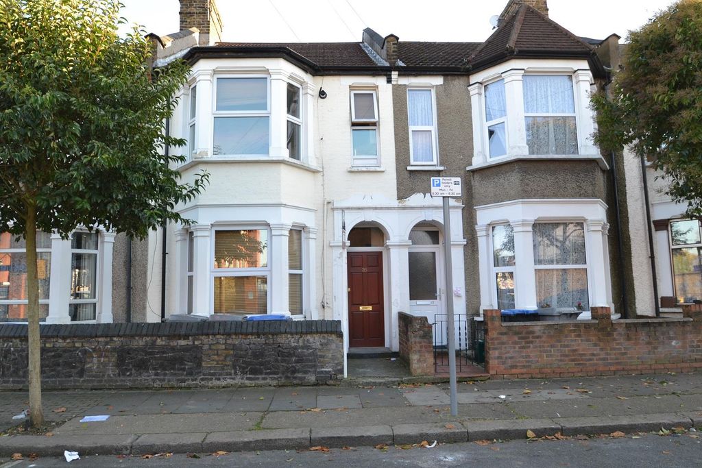 Property photo 1 of 5